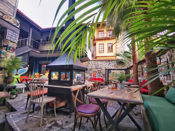 OLD HOUSE HOTEL PUB Transfer