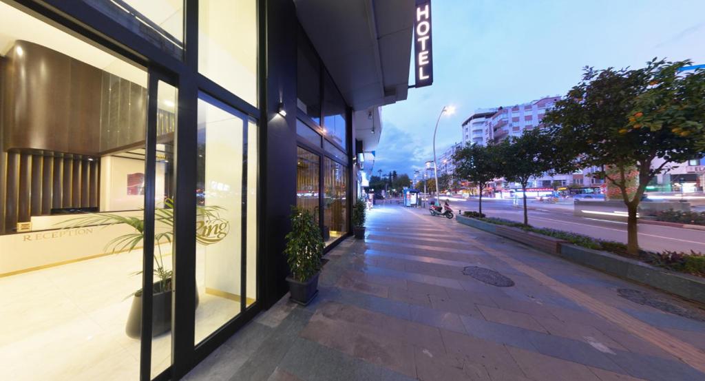 Ring Downtown Hotel Transfer