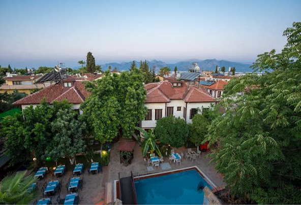Castle Boutique Hotel Transfer