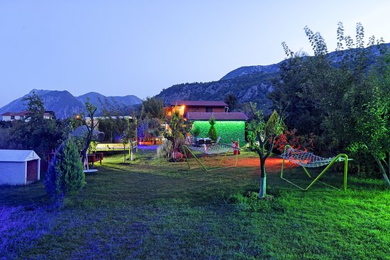 Flora Pansiyon Çıralı Transfer Antalya