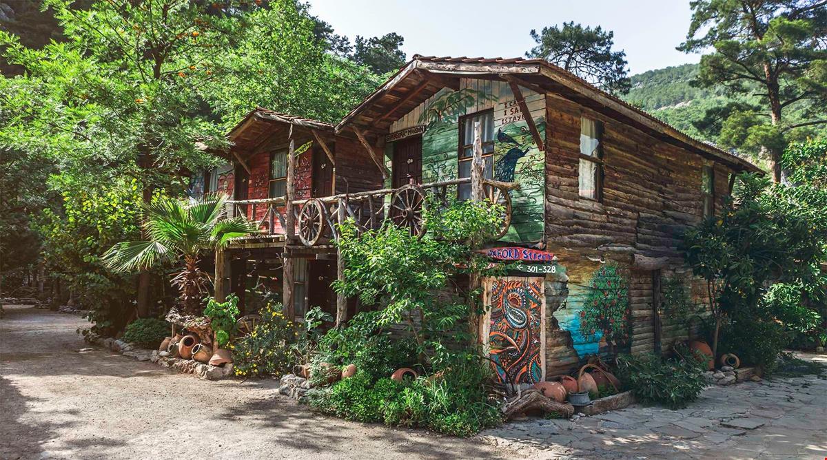 Kadirs Tree Houses Transfer Antalya