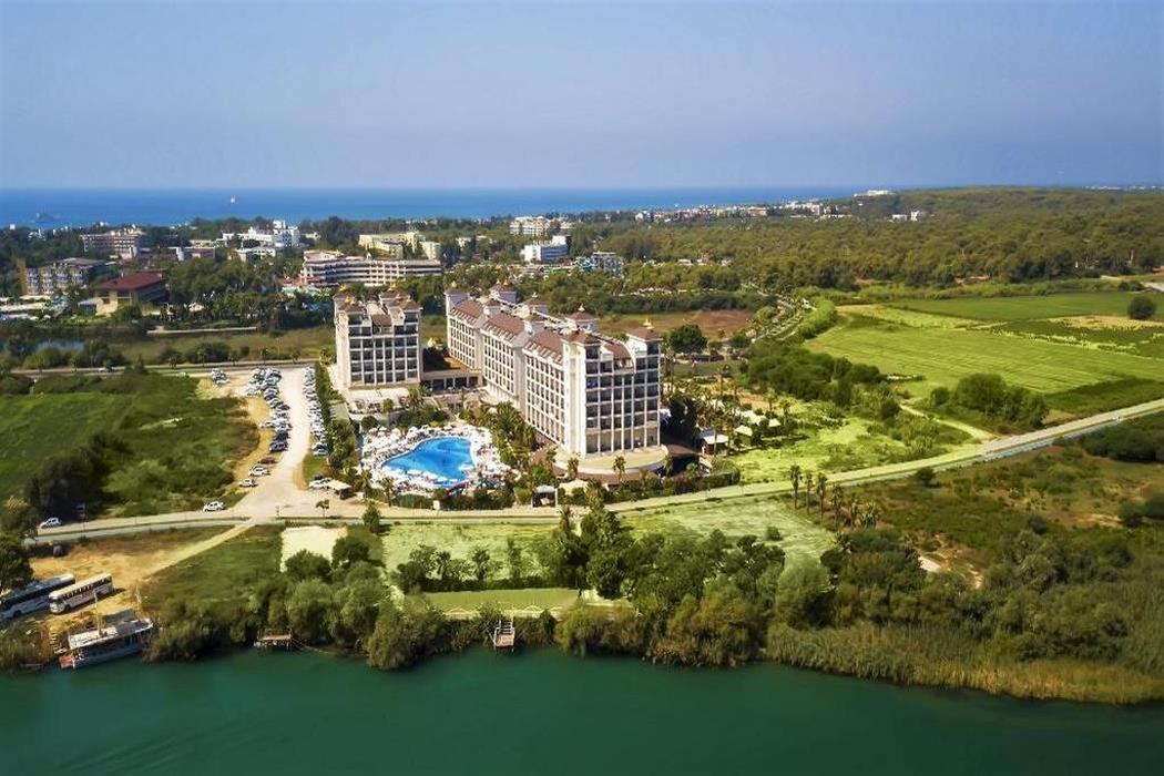 Lake River Hotel Spa Transfer