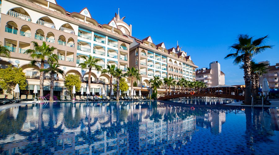 Side Crown Palace Transfer