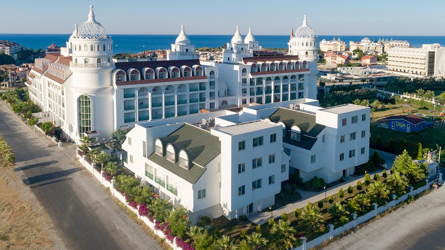 Side Crown Serenity Hotel Transfer