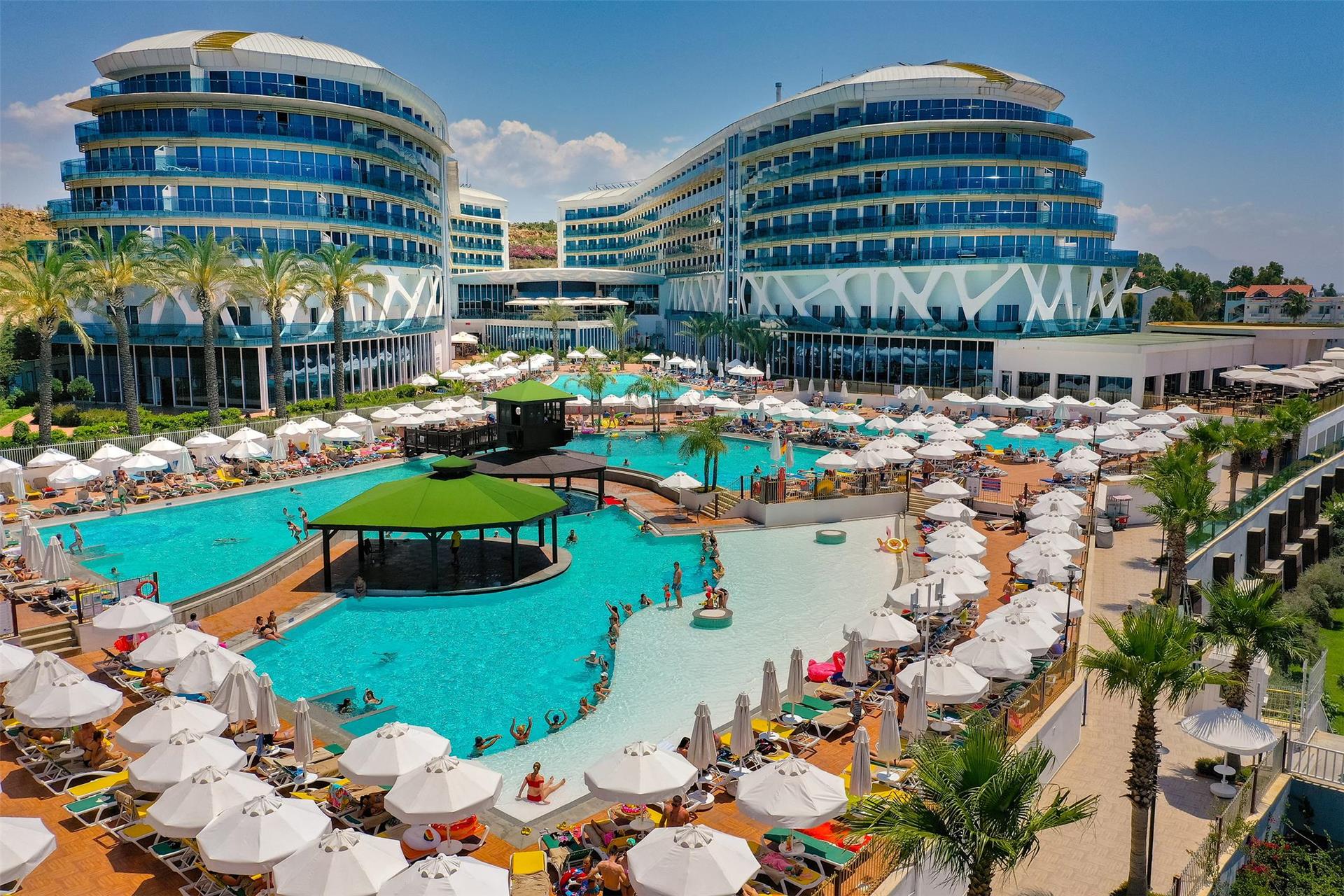 Vikingen Infinity Resort Transfer